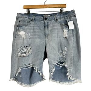 NWT Charlotte Russe Bermuda Denim Shorts Womens 18 Light Wash Distressed Rigid